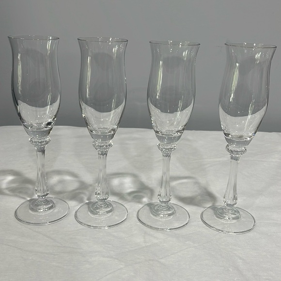 Mikasa Other - Mikasa Ardmore Fluted Champagne Glasses Vintage Elegant Crystal set of 4